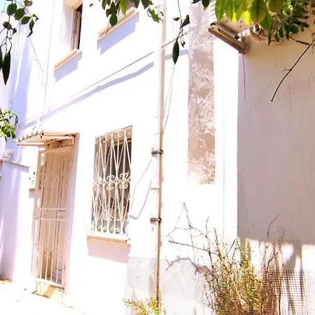 شقة Old Stone House, 20m Away From The Sea